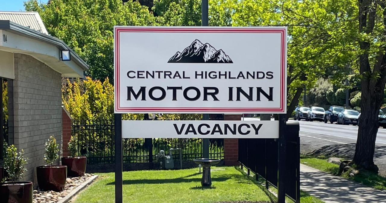 Central Highlands Motor Inn Kyneton Bagian luar foto